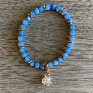 HAND CRAFTED NATURAL STONE STRETCHY BRACELET Blue Gold Beach Ocean Shell Charm